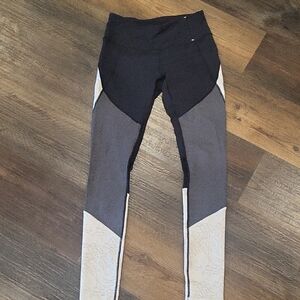 CALIA by Carrie Underwood Black and Gray Leggings